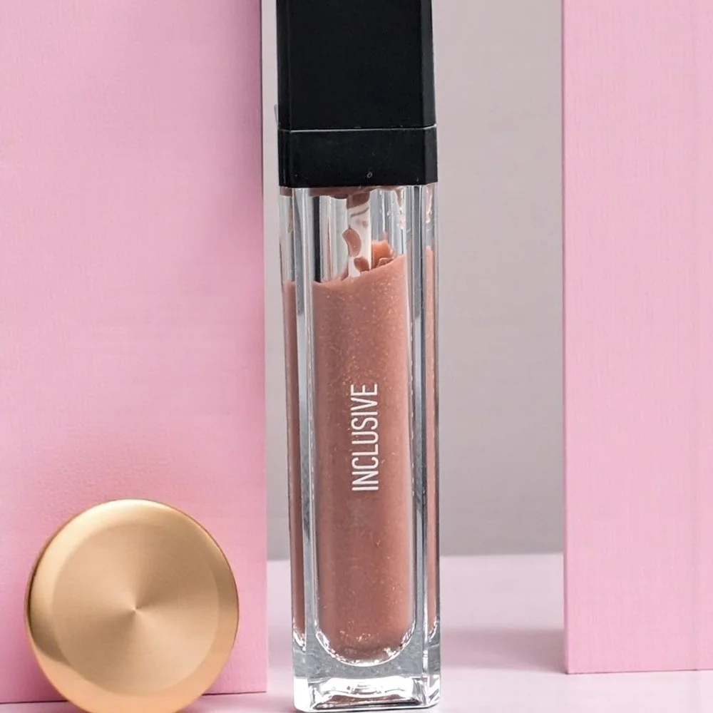 RealHer Long Lasting Lip Gloss Inclusive (New)